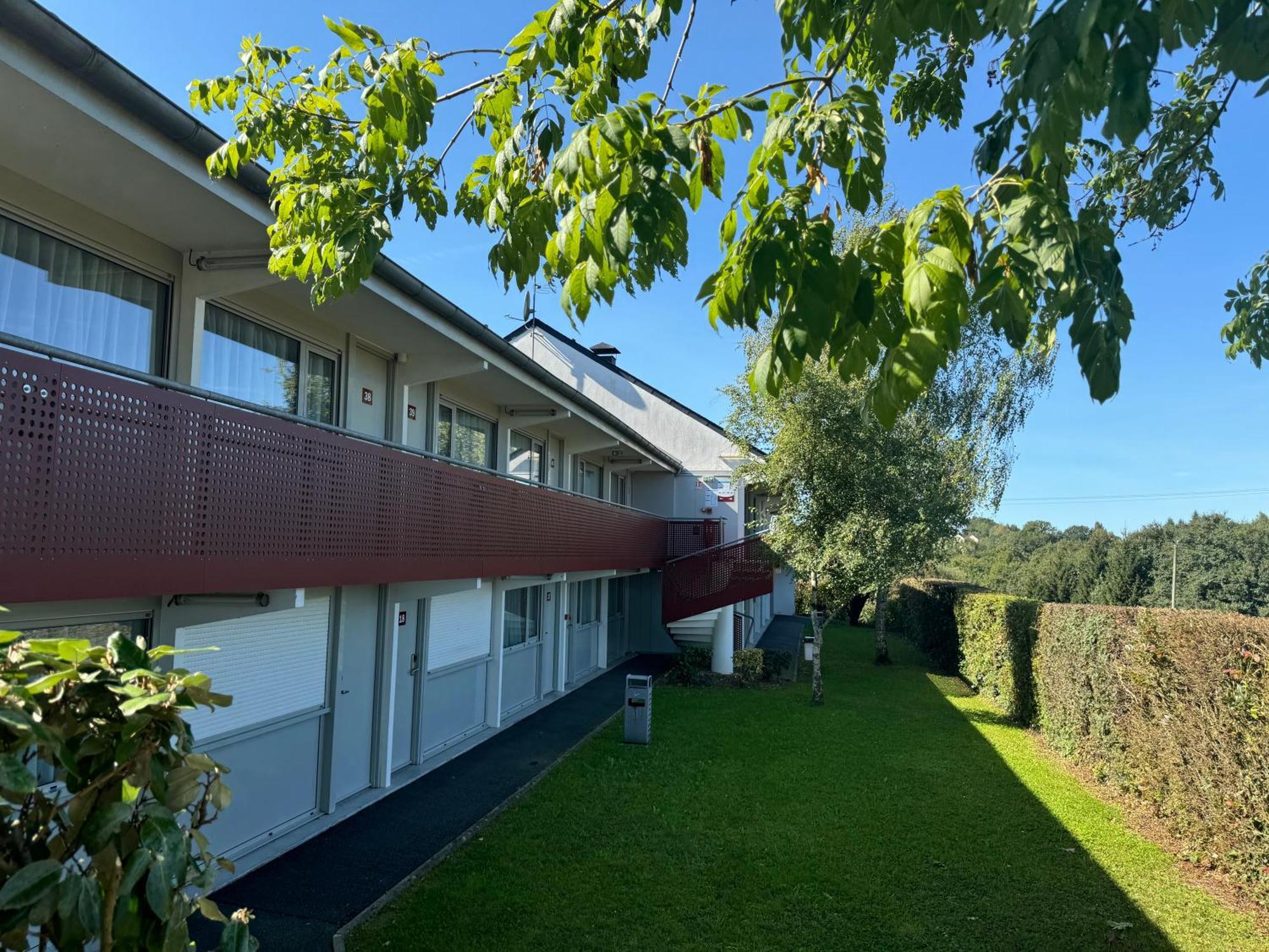 Brit Hotel Mayenne Eksteriør billede