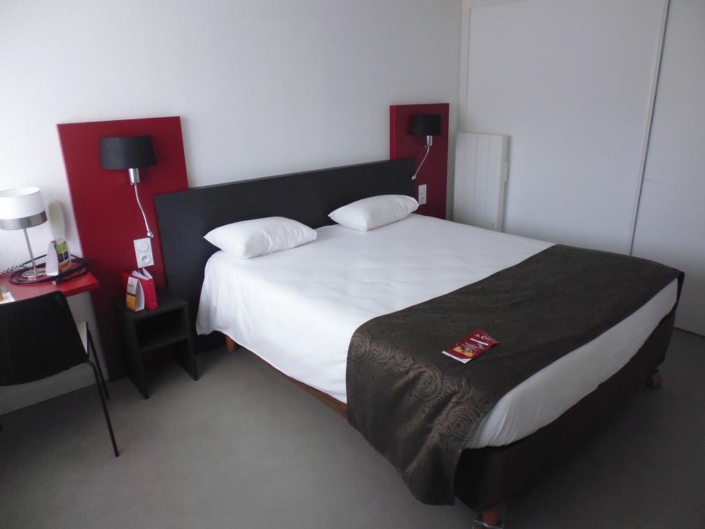 Brit Hotel Mayenne Eksteriør billede