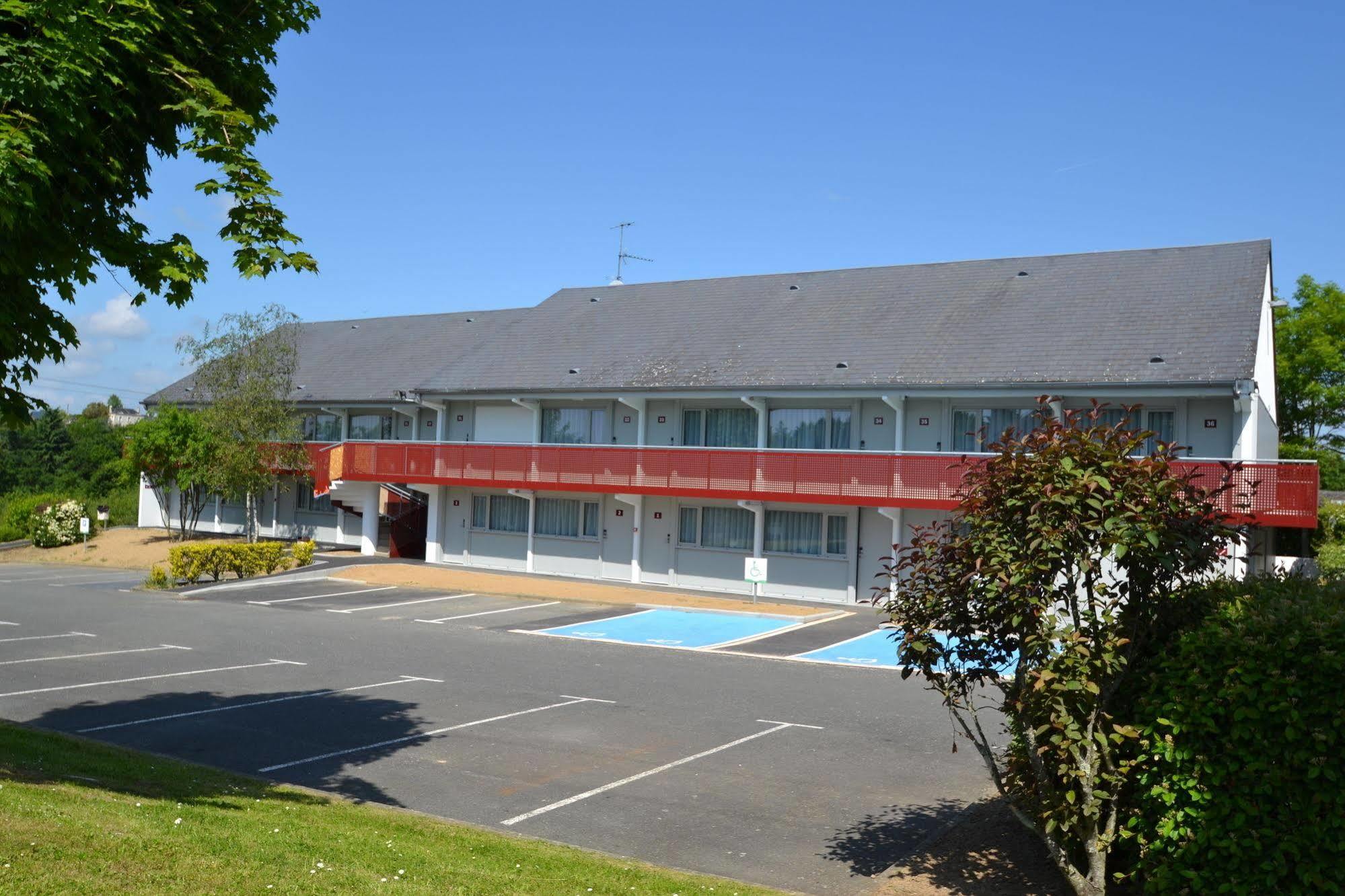 Brit Hotel Mayenne Eksteriør billede
