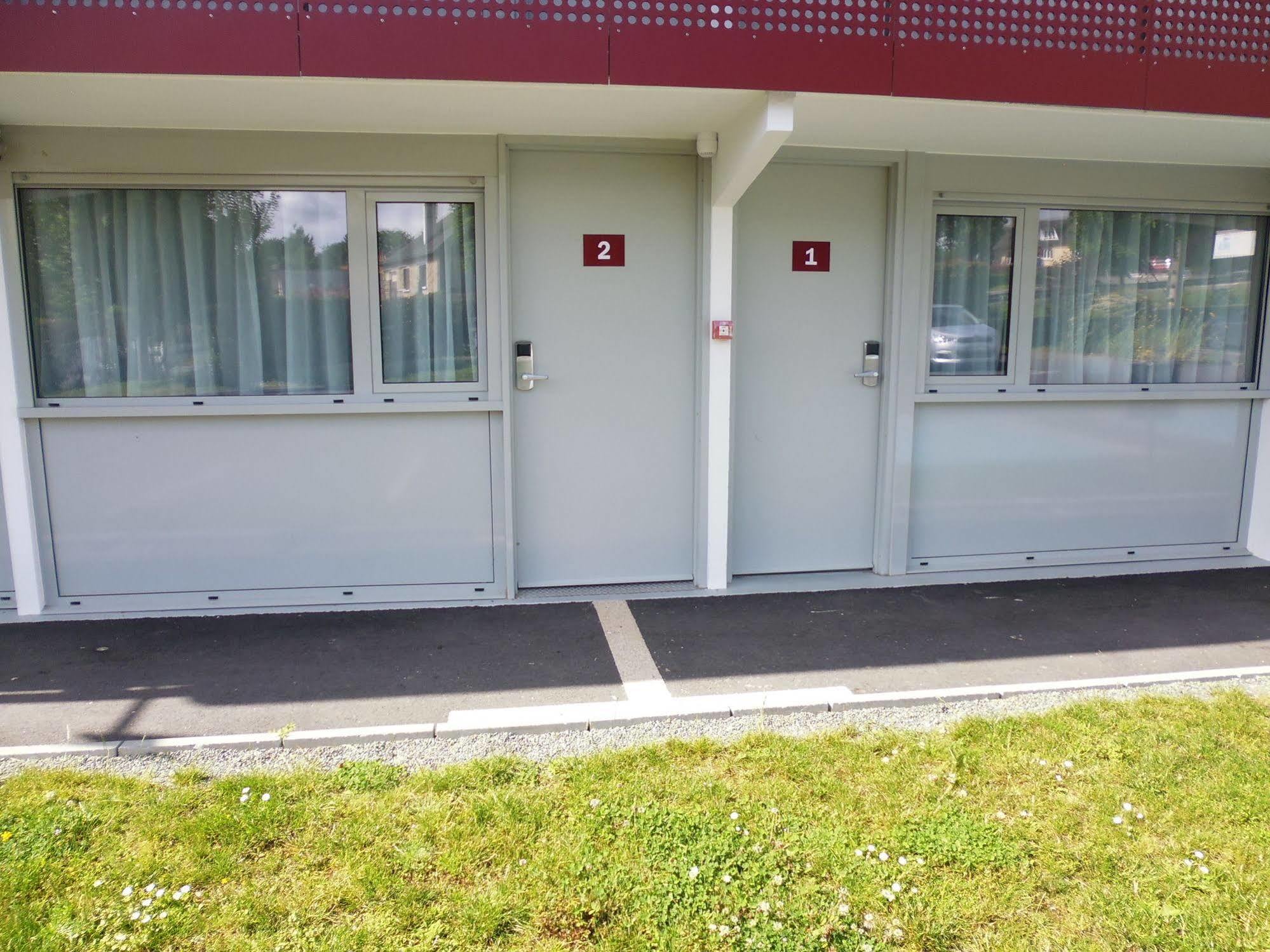 Brit Hotel Mayenne Eksteriør billede
